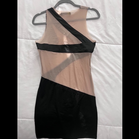 “Come through” Dress - Picture 2 of 6